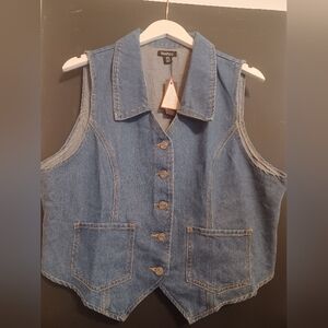 Denim Sleeveless Vest with Button Front
